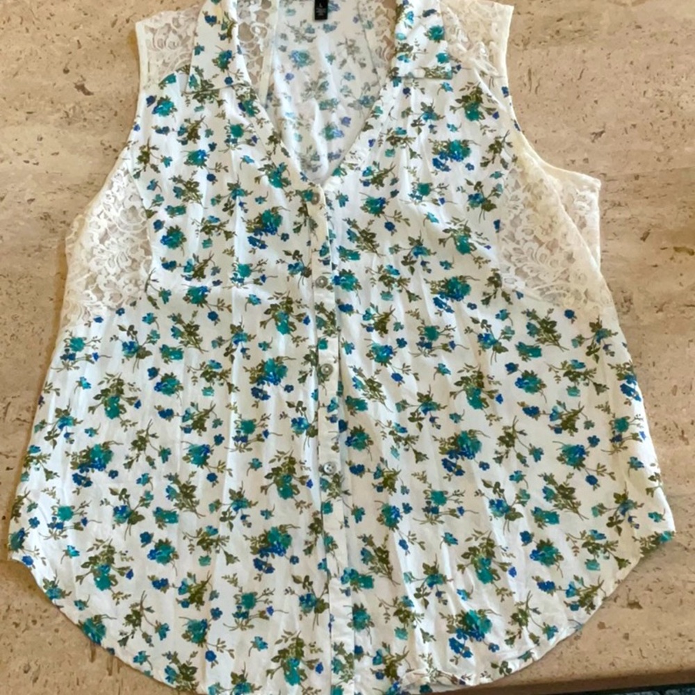 Floral Sleeveless Top